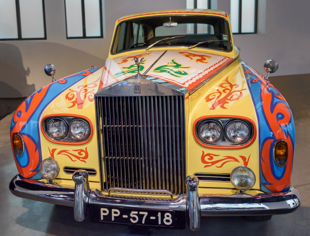 Comment la Rolls-Royce Phantom V de John Lennon est devenue un classique controversé de la customisation