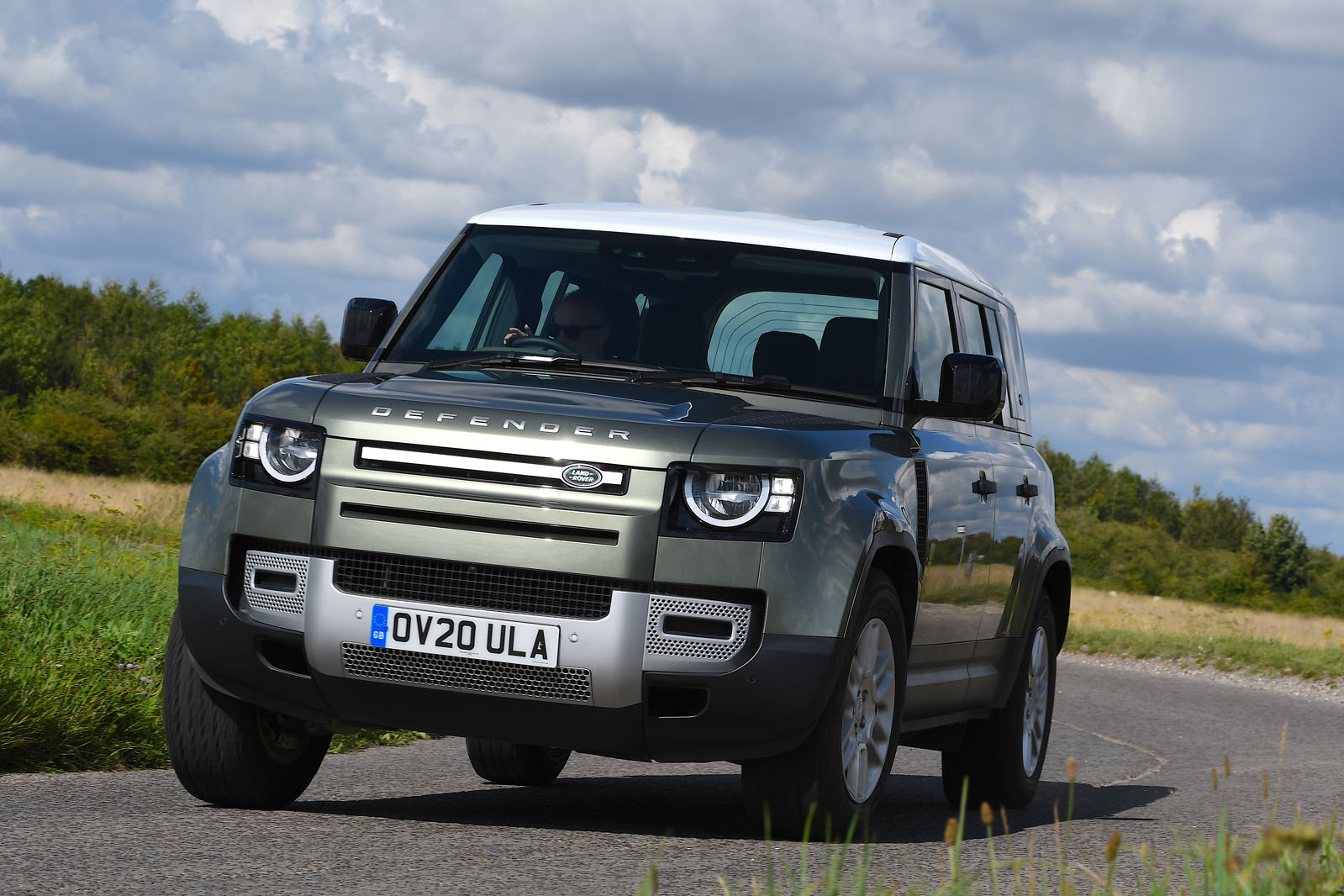 Land Rover Defender 110 SE D300 2021 testé au RoyaumeUni Authentic Roads