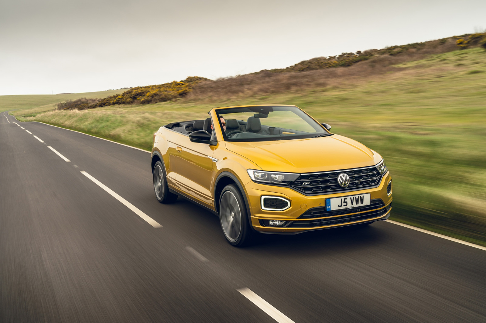 Volkswagen T-Roc Cabriolet Design 1.0 TSI UE Review - Authentic Roads