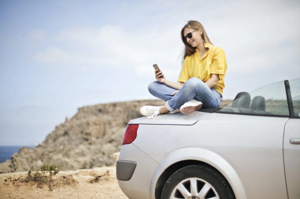 avantages des voitures de luxe d'occasion