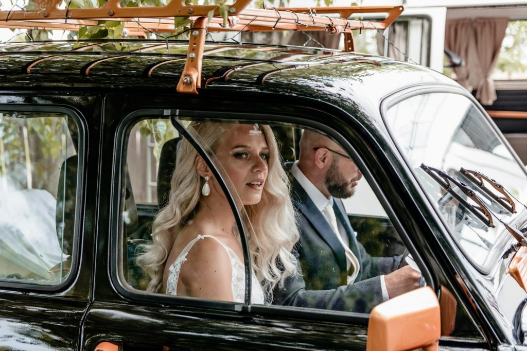 Quelle voiture pour un mariage bohème ?