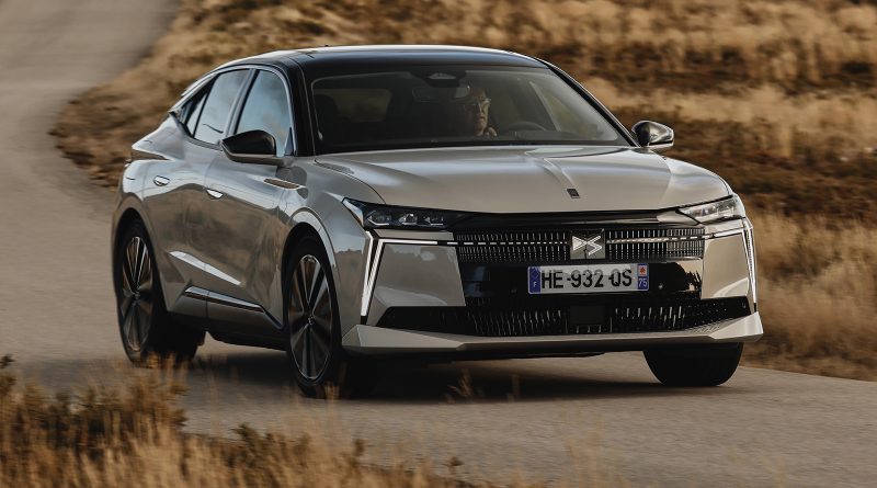 Revue DS n° 4 E-Tense