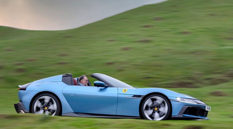 Essai de la Ferrari 12Cilindri Spider