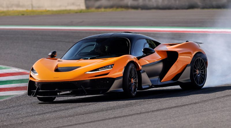 Une digne héritière de la P1 ? La McLaren W1 à propulsion arrière de 1 258 bhp, testée sur route et sur circuit