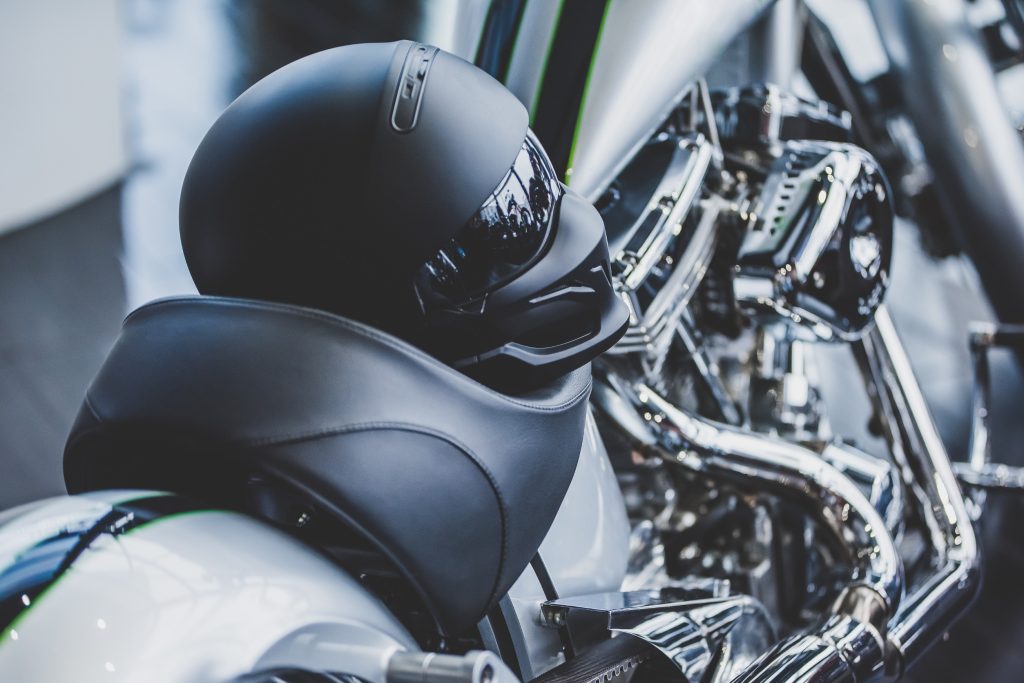 Équiper sa moto pour allier sécurité, confort et style