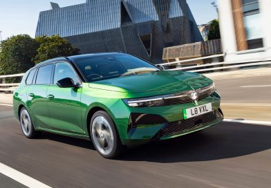 Essai de la Vauxhall Astra Electric Sports Tourer : une autonomie accrue pour un grand classique britannique