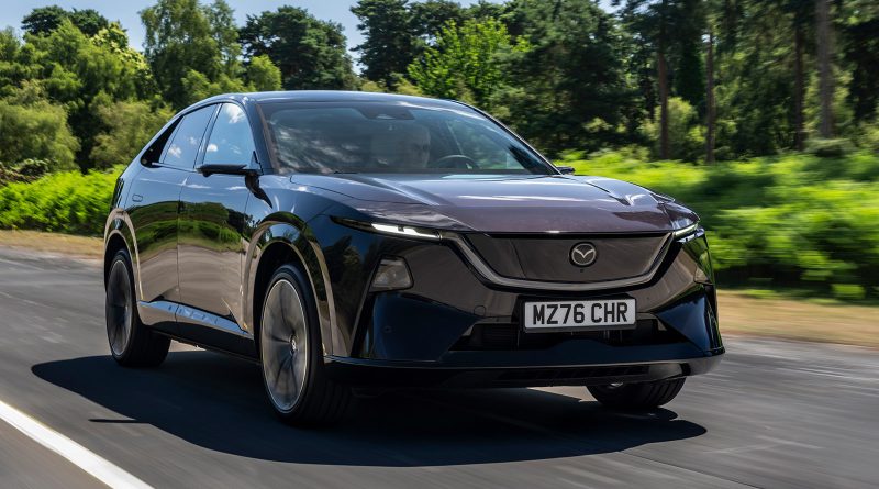 Mazda CX-6e driven: A proper BMW iX3 rival for €10k less?