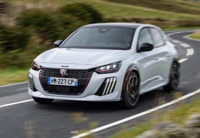 Essai de la Peugeot e-208 GTi : cette « petite bombe » est une digne héritière de la 205